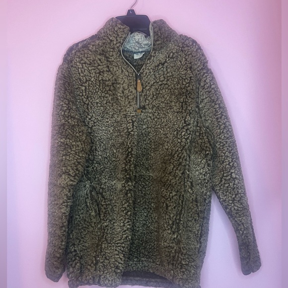 Katydid Sherpa - Picture 1 of 2